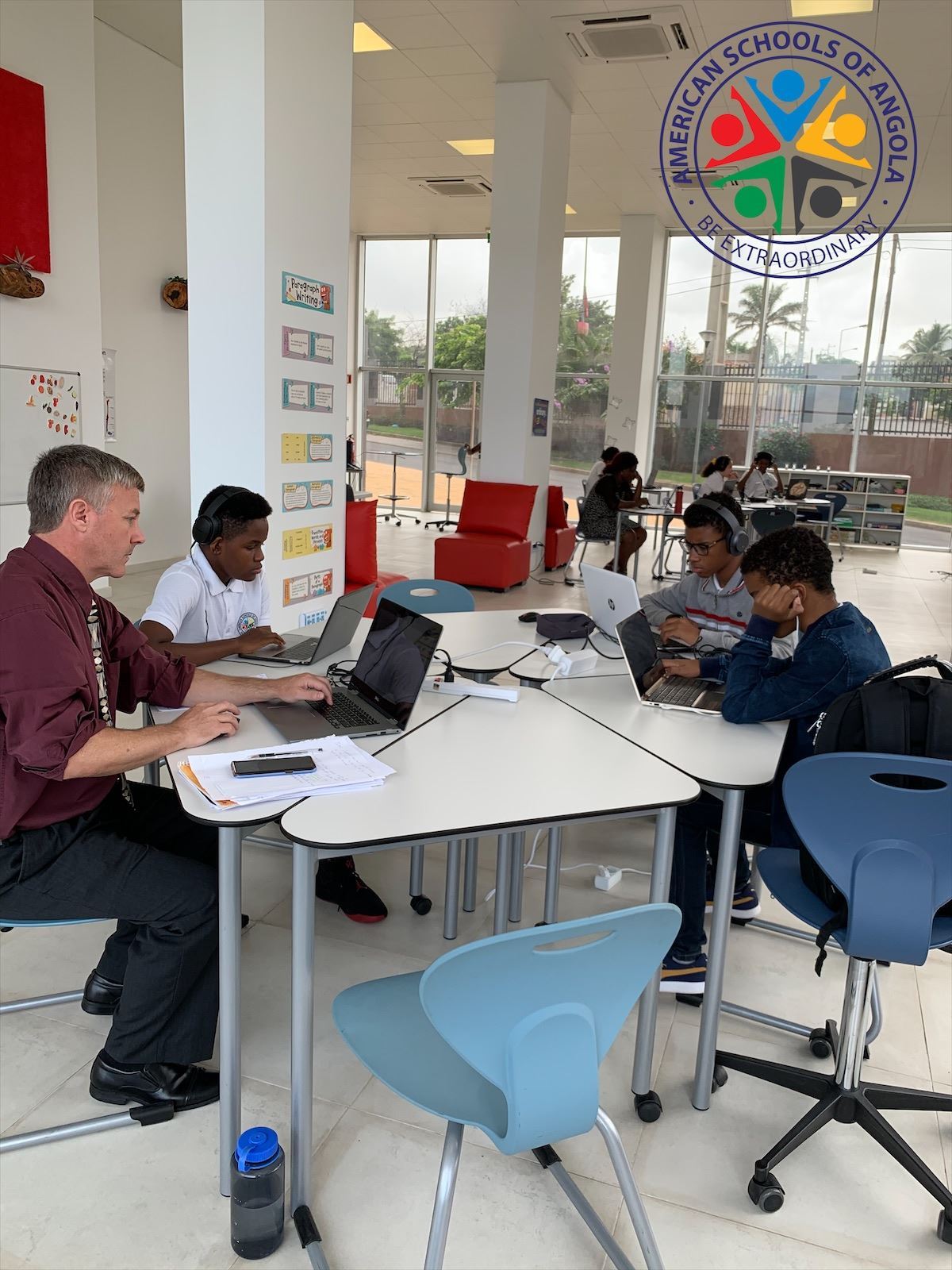 American Schools of Angola. Classroom activities / Technology